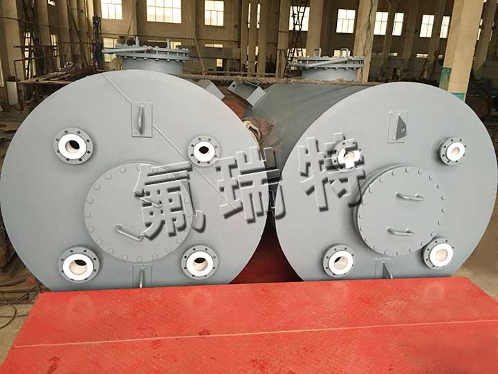 鋼襯塑儲(chǔ)罐、反應(yīng)釜